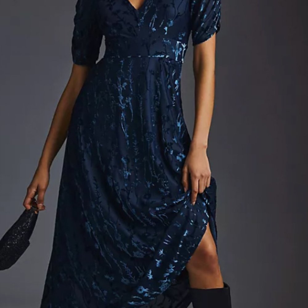 Anthropologie Hutch Puff-Sleeve Velvet Dress